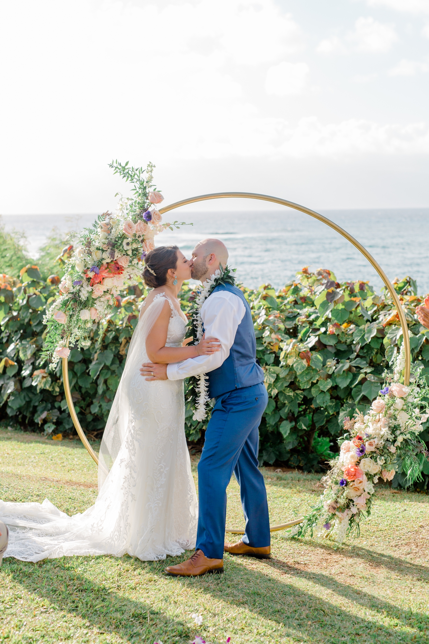 Wedding ceremony overlooking the ocean at Merriman’s in Kapalua