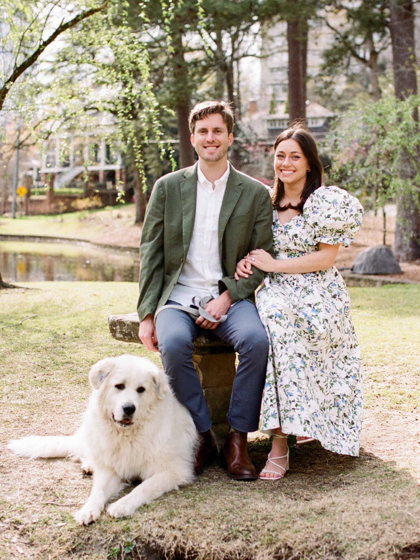 Engagement photos with dogs
