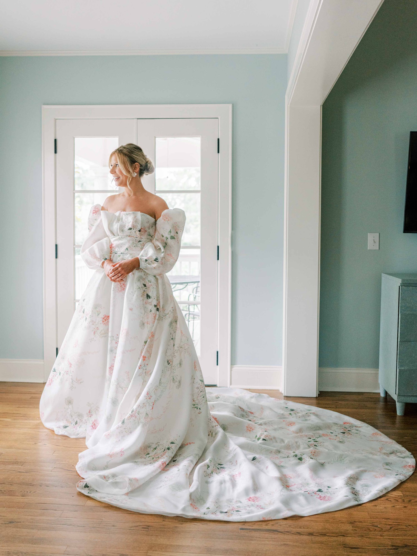 Bride wearing the Monique Lhuillier Dahlia wedding dress